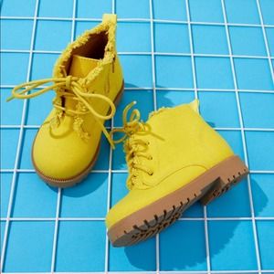 Toddler Yellow Zip Up Boots size 8.5